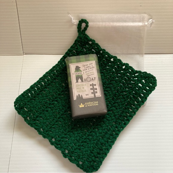 ESSENCIAS de PORTUGAL Cedar Triple Milled Soap Bath Bar Washcloth Gift Set - Picture 4 of 16
